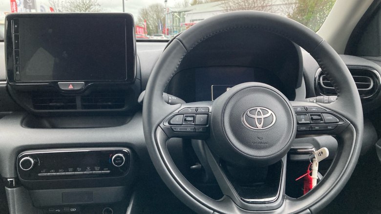 Toyota Yaris 1.5 Hybrid Design 5dr CVT Hybrid Hatchback